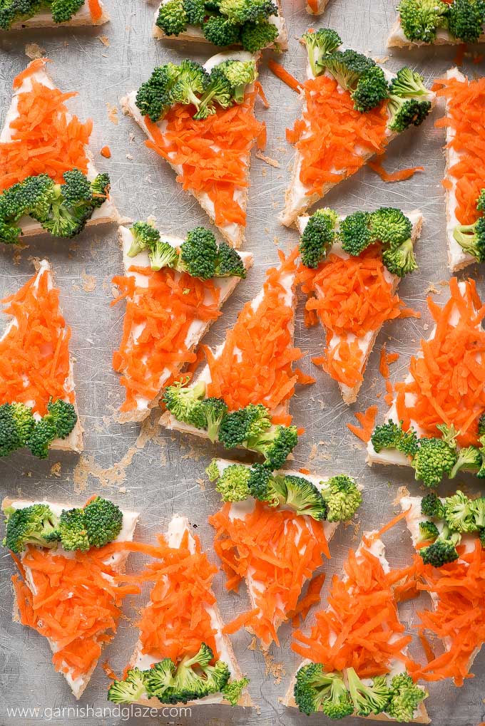 Get your kids to eat their vegetables this Easter with these cute and easy to make CARROT VEGGIE BARS! 