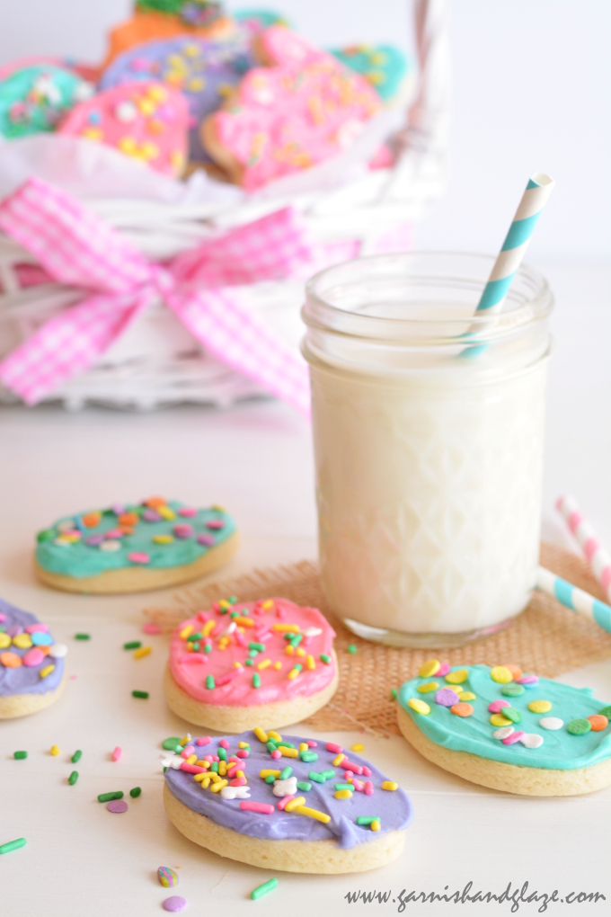 Soft Sugar Cookies | Garnish & Glaze