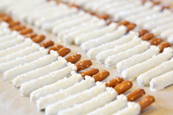 Bride & Groom Pretzel Rods - Garnish & Glaze