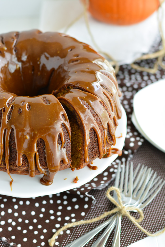 Chocolate Chunck Pumpkin Cake | Garnish and Glaze