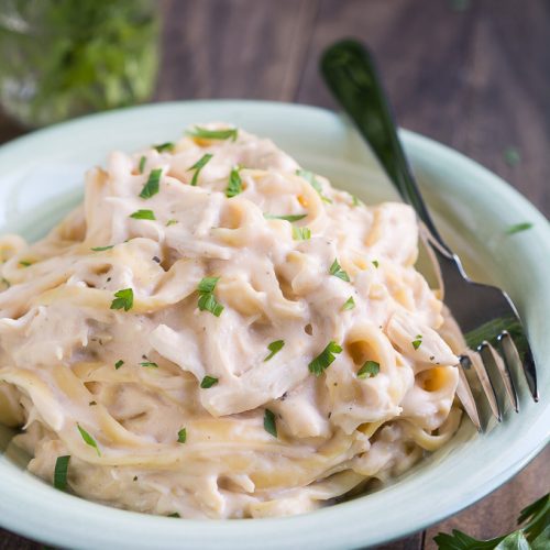 Slow Cooker Cheesy Ranch Chicken Pasta