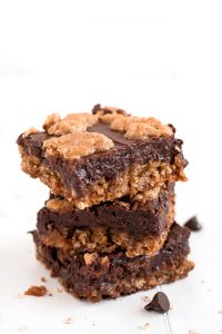 Oatmeal Chocolate Fudge Chewies are an amazingly delicious chocolate cookie bar that is easy to make and perfect for feeding a crowd!
