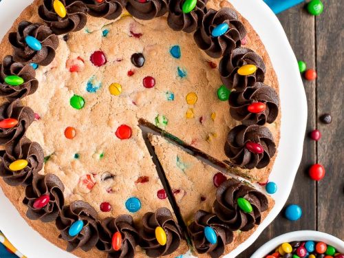 Cookie Cake {W/ Chocolate Chips + M&Ms}