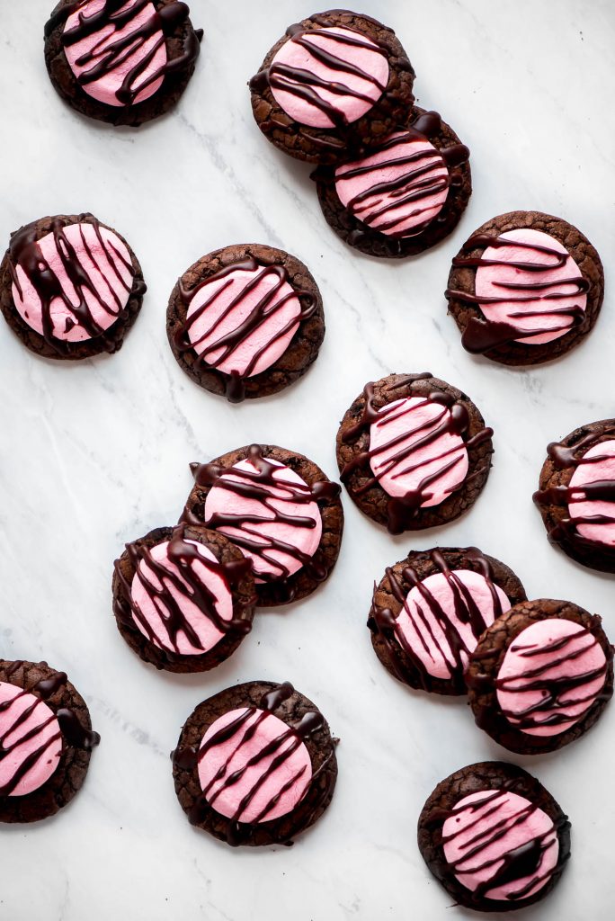 strawberrychocolatemarshmallowcookies5 Garnish & Glaze